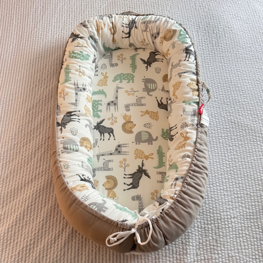Brand new Newborn Lounger